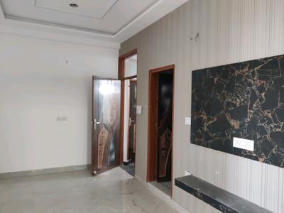 Living Room Image of 750 Sq.ft 2 BHK Builder Floor for sale in DLF Ankur Vihar Ghaziabad for Rs. 2375000