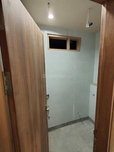 Bathroom Image of 1100 Sq.ft 3 BHK Builder Floor for sale in Mansarover Garden New Delhi for Rs. 18000000