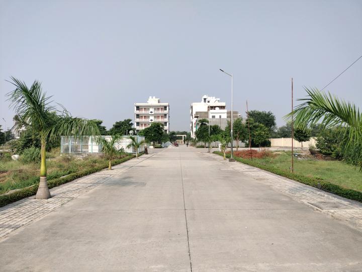 Soha Neal City Main Image 1