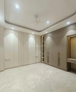 Bedroom Image of 2448 Sq.ft 4 BHK Builder Floor for sale in Model Town New Delhi for Rs. 52500000