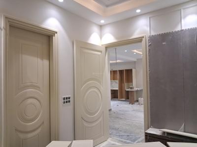 Bedroom Image of 2700 Sq.ft 4 BHK Builder Floor for sale in Paschim Vihar New Delhi for Rs. 60000800
