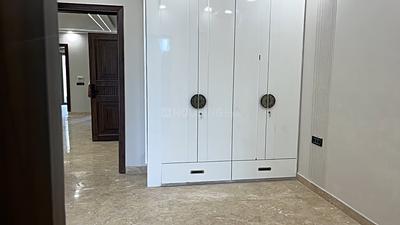 Bedroom Image of 1700 Sq.ft 4 BHK Duplex for sale in GTB Nagar New Delhi for Rs. 40000000