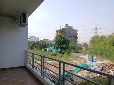 Bedroom Two Image of 2450 Sq.ft 3 BHK Builder Floor for sale in BPTP Amstoria , Sector 102 Gurgaon for Rs. 29500000