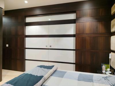 Bedroom Image of 2340 Sq.ft 4 BHK Apartment / Flat for sale in Express Enclave, Andheri East Mumbai for Rs. 65100000