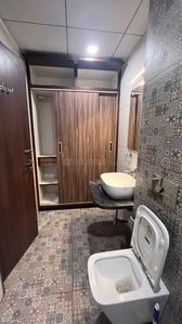 Bathroom Image of 1800 Sq.ft 3 BHK Apartment / Flat for rent in Malviya Nagar Jaipur for Rs. 50001