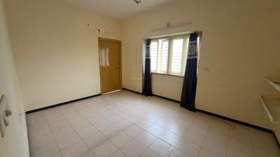 Bedroom Image of 1800 Sq.ft 3 BHK Apartment / Flat for rent in Navrangpura Ahmedabad for Rs. 35000