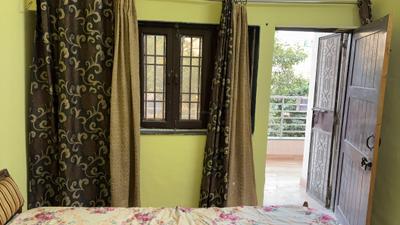 Bedroom Image of 1100 Sq.ft 2.5 BHK Apartment / Flat for rent in Shiva Apartment, Sector 4 Rohini New Delhi for Rs. 30000