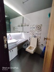 Bathroom Image of 1100 Sq.ft 3 BHK Apartment / Flat for sale in DV Fressia II, Dahisar West Mumbai for Rs. 25000000