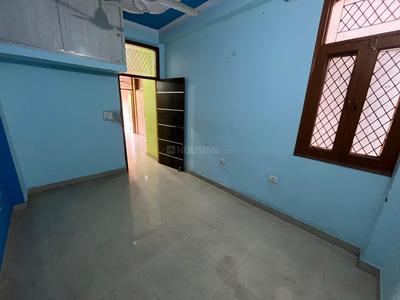 Bedroom Image of 950 Sq.ft 3 BHK Builder Floor for rent in Vasundhara Ghaziabad for Rs. 25000