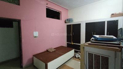 Bedroom Image of 700 Sq.ft 2 BHK Builder Floor for rent in Lashkar Gwalior for Rs. 10000