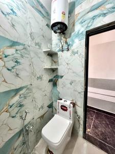 Bathroom Image of 3330 Sq.ft 1 BHK Independent House for rent in Sector 13 Gurgaon for Rs. 25000