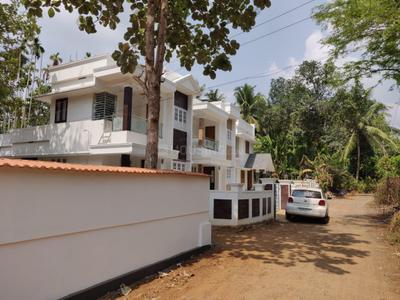 Image of 1200 Sq.ft 2 BHK Independent House for sale in Thiroor, Thrissur for Rs. 3700000