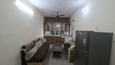 Living Room Image of 950 Sq.ft 2 BHK Apartment / Flat for rent in Pitampura New Delhi for Rs. 30000