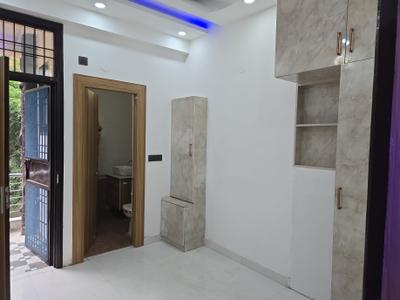 Bedroom Image of 950 Sq.ft 2 BHK Builder Floor for sale in Indirapuram Ghaziabad for Rs. 7500000