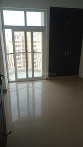 Hall Image of 1000 Sq.ft 2.5 BHK Apartment / Flat for sale in Amrapali Silicon City, Sector 76 Noida for Rs. 12100000