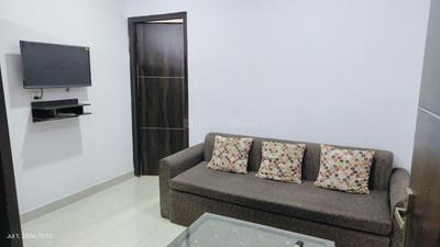 Hall Image of 600 Sq.ft 1 BHK Apartment / Flat for rent in Thaltej Ahmedabad for Rs. 11000