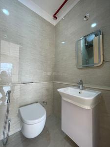 Bathroom Image of 1600 Sq.ft 3 BHK Apartment / Flat for rent in Raheja Imperia, Lower Parel Mumbai for Rs. 400000