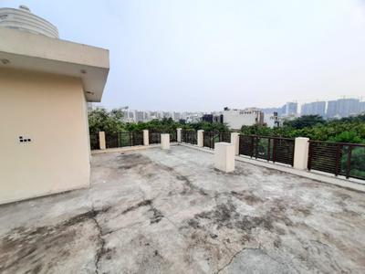 Balcony Image of 5200 Sq.ft 5 BHK Villa for sale in Sector 93B Noida for Rs. 150000000