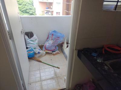 Kitchen Image of 850 Sq.ft 2 BHK Apartment / Flat for rent in Narhe Pune for Rs. 16500