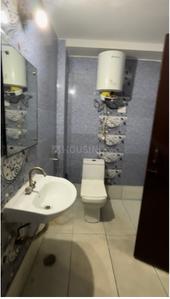Bathroom Image of 900 Sq.ft 2 BHK Apartment / Flat for rent in Hauz Khas New Delhi for Rs. 30000