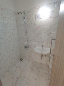 Bathroom Image of 1500 Sq.ft 3 BHK Apartment / Flat for sale in Riverview Flamingo Park, Loni Kalbhor Pune for Rs. 11600000