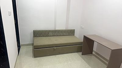 Living Room Image of 900 Sq.ft 1 BHK Builder Floor for rent in Indra Puri Colony Indore for Rs. 16000