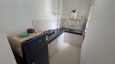 Kitchen Image of 584 Sq.ft 1 BHK Apartment / Flat for rent in Aditya Urban Homes Phase 2B, Bamheta Ghaziabad for Rs. 16000