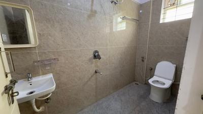 Bathroom Image of 700 Sq.ft 1 BHK Apartment / Flat for rent in Nagavara Bengaluru for Rs. 27500