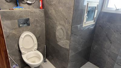 Bathroom Image of 2200 Sq.ft 3.5 BHK Apartment / Flat for rent in Parsvnath Royale, Sector 20 Panchkula for Rs. 45000
