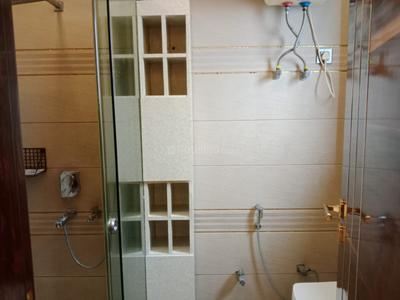 Image of 1440 Sq.ft 3 BHK Builder Floor for sale in GTB Nagar, New Delhi for Rs. 30000000