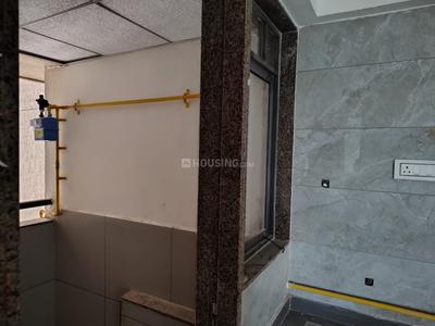 Bathroom Image of 1800 Sq.ft 3 BHK Apartment / Flat for sale in Signor Skyline, Zundal Ahmedabad for Rs. 7100000