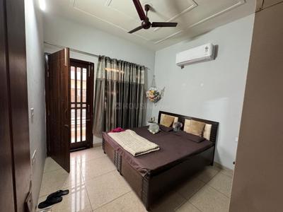 Bedroom Image of 1250 Sq.ft 2 BHK Builder Floor for rent in Gmada Aerocity Mohali for Rs. 30000