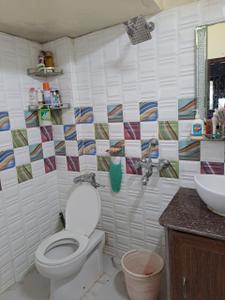 Bathroom Image of 922 Sq.ft 2 BHK Apartment / Flat for sale in Naktala Kolkata for Rs. 5700000