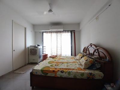Bedroom Image of 2385 Sq.ft 3 BHK Apartment / Flat for sale in Zircon Classic, Koteshwar Ahmedabad for Rs. 14000000