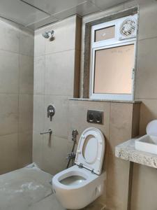 Common Bathroom Image of 691 Sq.ft 2 BHK Apartment / Flat for rent in Runwal Sanctuary, Mulund West Mumbai for Rs. 62000