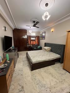Bedroom Image of 1620 Sq.ft 3 BHK Builder Floor for sale in Rajouri Garden New Delhi for Rs. 20000000