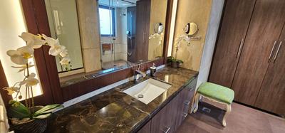 Bathroom Image of 15000 Sq.ft 7 BHK Penthouse for sale in Ambience Caitriona, DLF Phase 3 Gurgaon for Rs. 570000000
