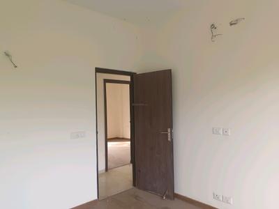 Bedroom Image of 4456 Sq.ft 4 BHK Builder Floor for sale in BPTP Amstoria , Sector 102 Gurgaon for Rs. 50000000