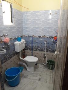 Bathroom Image of 500 Sq.ft 1.5 BHK Apartment / Flat for rent in Kasba Kolkata for Rs. 15500