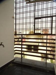Balcony Image of 1500 Sq.ft 3 BHK Builder Floor for rent in Swaraj Homes RWA Chittaranjan Park Block K, Chittaranjan Park New Delhi for Rs. 90000
