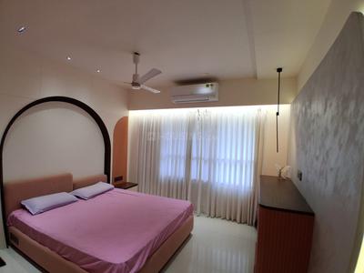 Bedroom Image of 2750 Sq.ft 4 BHK Apartment / Flat for sale in Shreeji Samasta, Bhayli Vadodara for Rs. 37500000