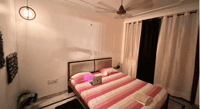 Bedroom Image of 750 Sq.ft 2 BHK Builder Floor for rent in Sri Niwaspuri New Delhi for Rs. 35000