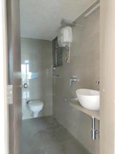 Common Bathroom Image of 750 Sq.ft 1 BHK Apartment / Flat for sale in Sethi Palacio, Vasai West Vasai for Rs. 5000000