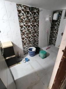 Bathroom Image of 1600 Sq.ft 3 BHK Apartment / Flat for sale in Kanha Gold, Waghodia Road Vadodara for Rs. 4199000