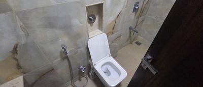 Bathroom Image of 2000 Sq.ft 3.5 BHK Apartment / Flat for rent in Goel Ganga Melrose, Ghorpadi Pune for Rs. 75000