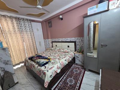 Bedroom Image of 900 Sq.ft 3 BHK Builder Floor for sale in Mahavir Enclave New Delhi for Rs. 8200000