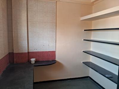 Bathroom Image of 650 Sq.ft 1 BHK Apartment / Flat for rent in Rangraj Nagar Solapur for Rs. 7500