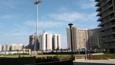 Image of 1080 Sq.ft 2 BHK Apartment / Flat for rent in Adani The Meadows, Shantigram, Ahmedabad for Rs. 37000