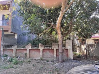 Image of 350 Sq.ft Residential Plot / Land for sale in Gamma II, Greater Noida for Rs. 42500000