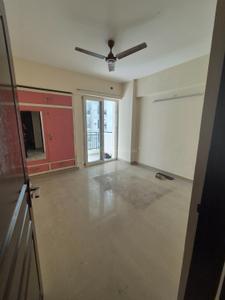 Bedroom Image of 1600 Sq.ft 3 BHK Apartment / Flat for rent in Sethi Max Royal, Sector 76 Noida for Rs. 34000